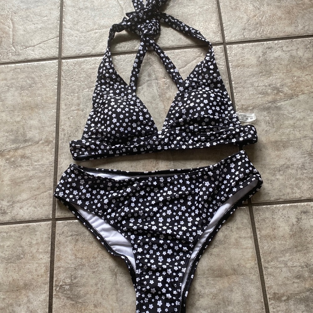 ✨NEW✨ Bikini 👙